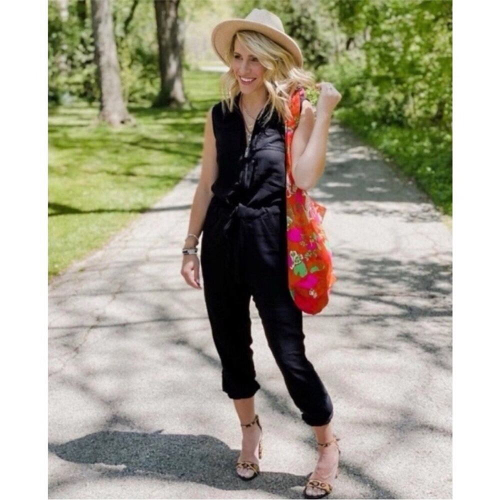 Cabi Caper black sleeveless zip front jogger jumpsuit size Extra Small XS #5944‎